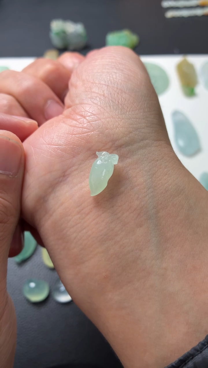 未镶嵌定制翡翠翡翠