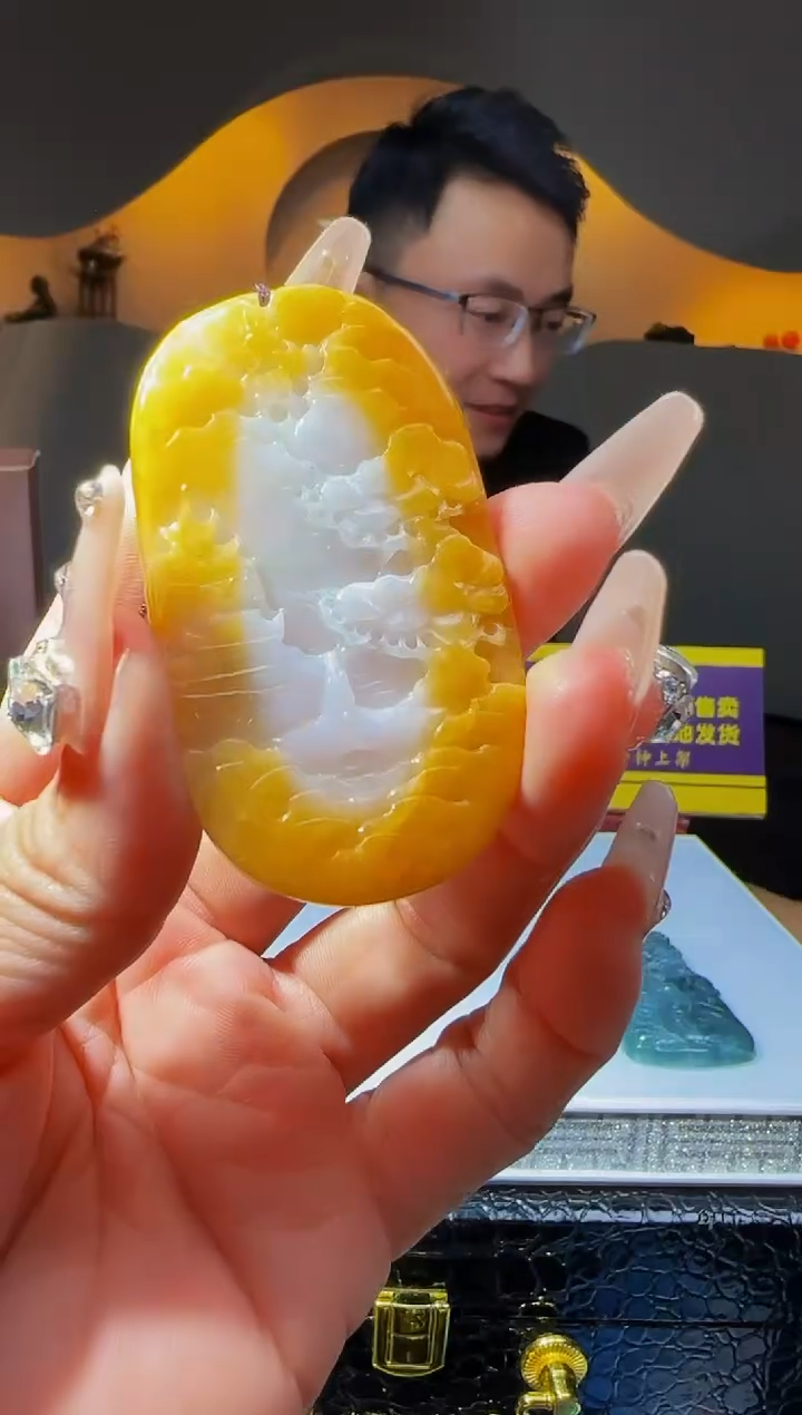 【闪购商品】定制翡翠未镶嵌Q04168翡翠毛货