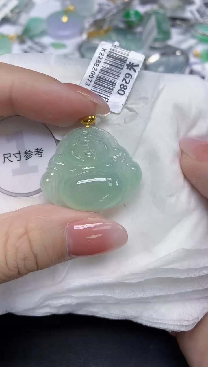 颈饰18K金镶嵌翡翠天然缅甸翡翠A货多样性发一件