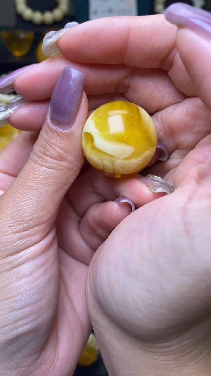 【闪购商品】琥珀裸石未镶嵌葵. 14