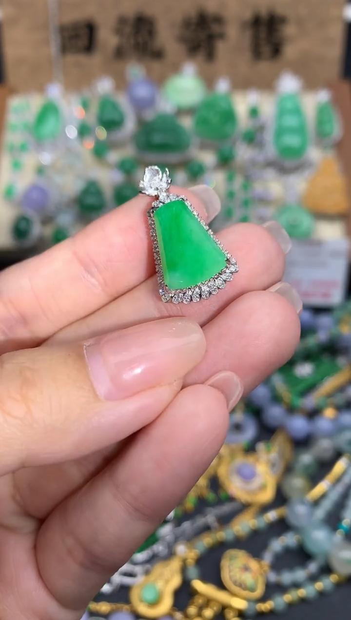 【闪购商品】翡翠颈饰18K金镶嵌412-中国好珍宝