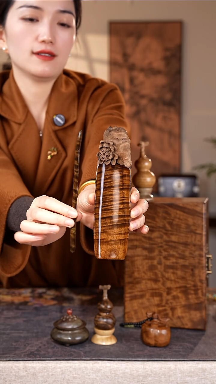 乌木类家具金丝楠阴沉木 爆满水波纹茶则