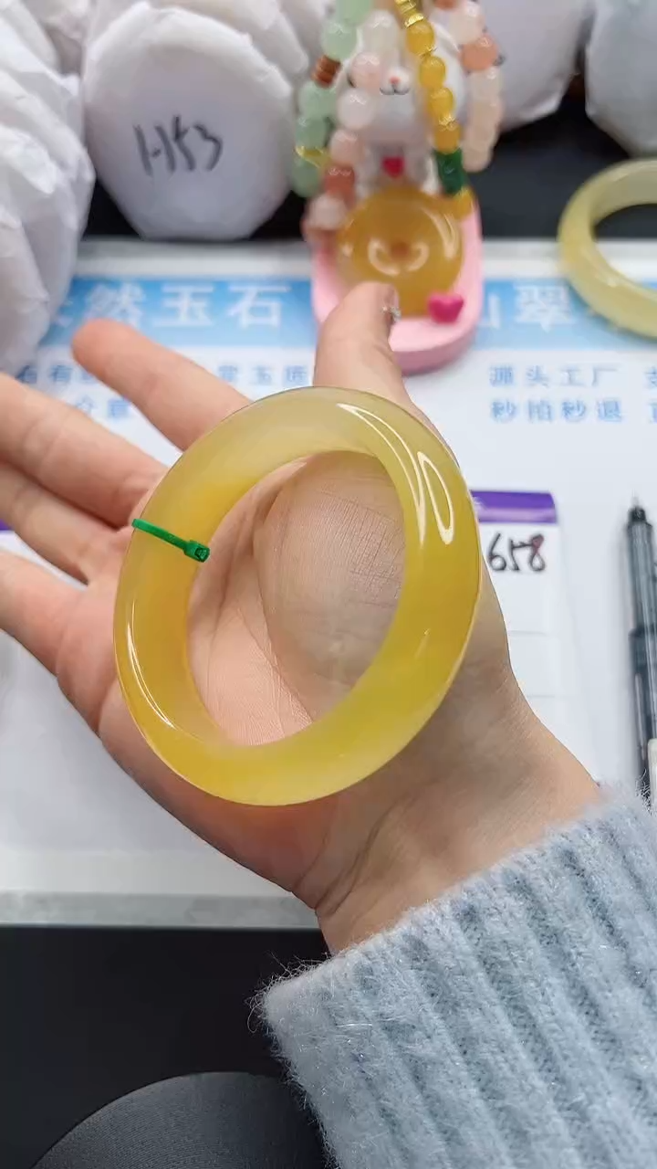 【闪购商品】石英质玉手镯未镶嵌658-58