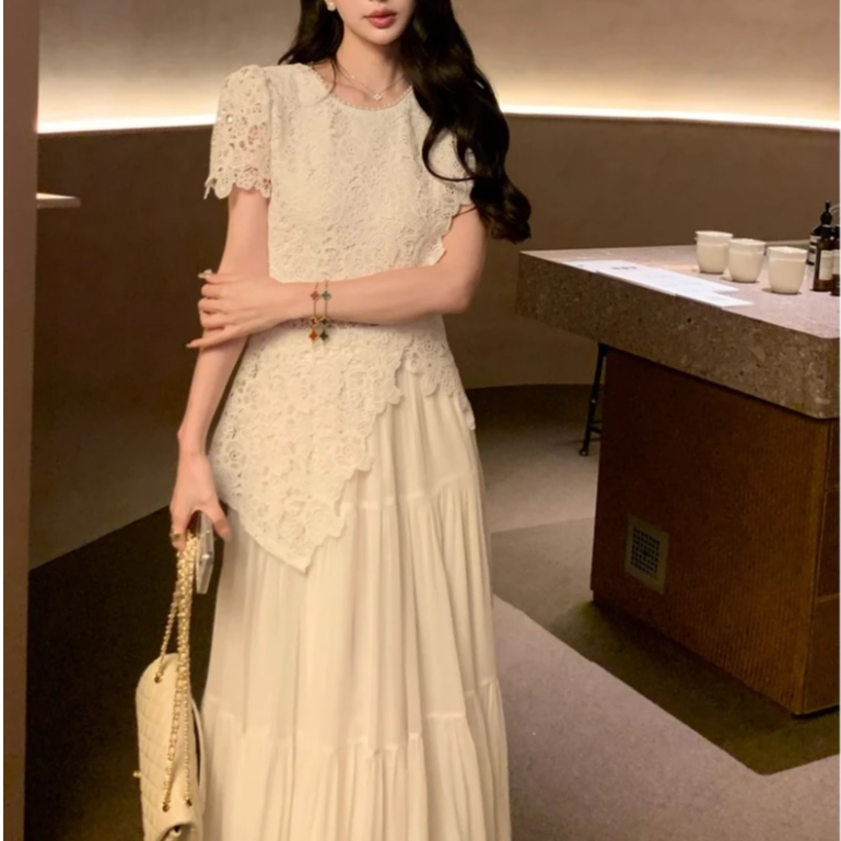 【心动蔷薇】温柔甜美夏季新款镂空短袖上衣半裙两件套