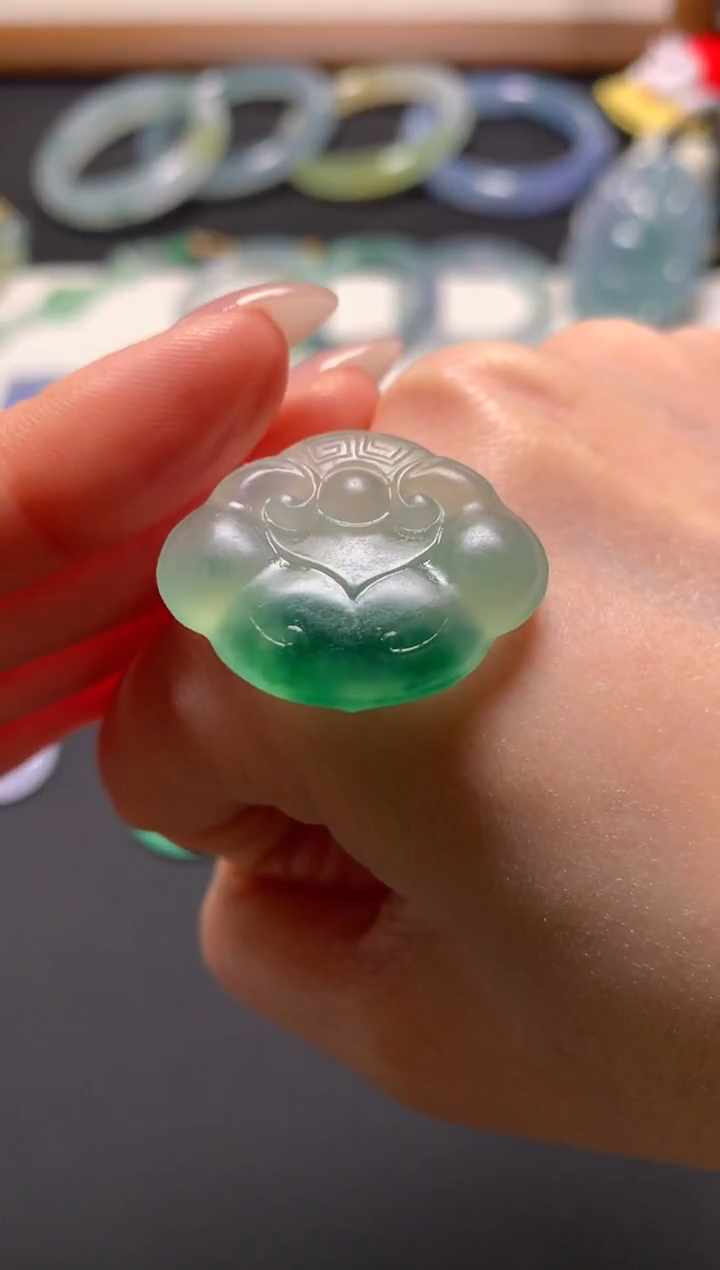 未镶嵌定制翡翠23*29*6.2