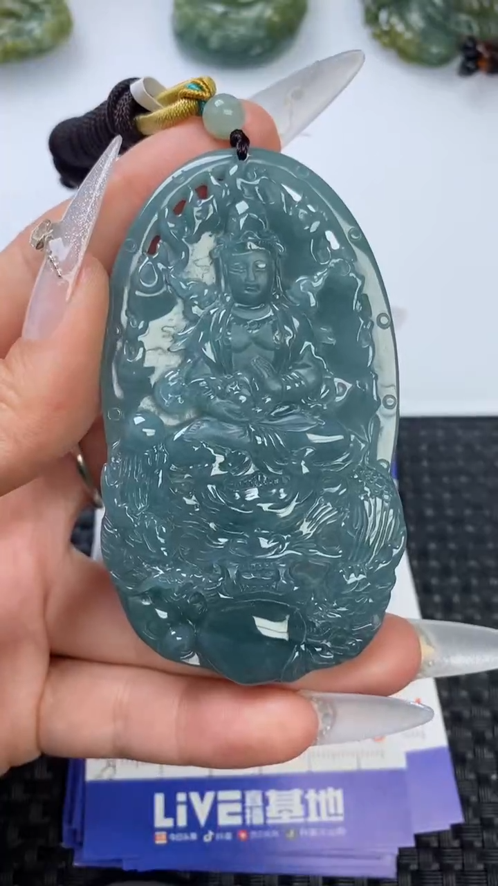 【闪购商品】翡翠颈饰未镶嵌11111111111111111