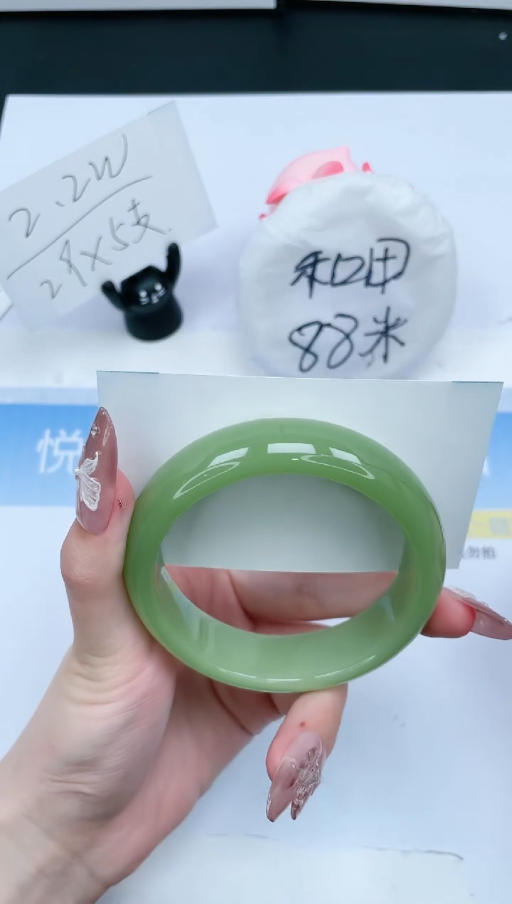 【闪购商品】石英质玉手镯未镶嵌309-62.6