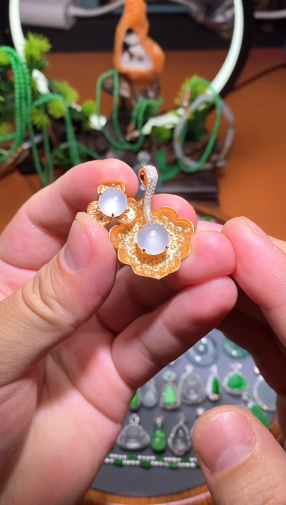 【闪购商品】翡翠颈饰18K金镶嵌25/银杏叶