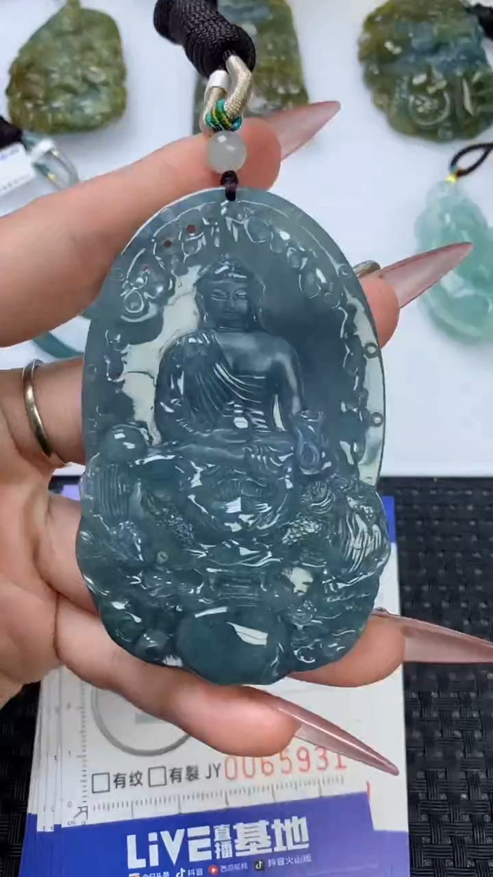 【闪购商品】翡翠颈饰未镶嵌111111111111111