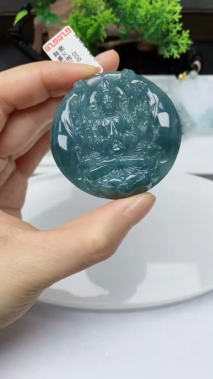 【闪购商品】翡翠颈饰未镶嵌         