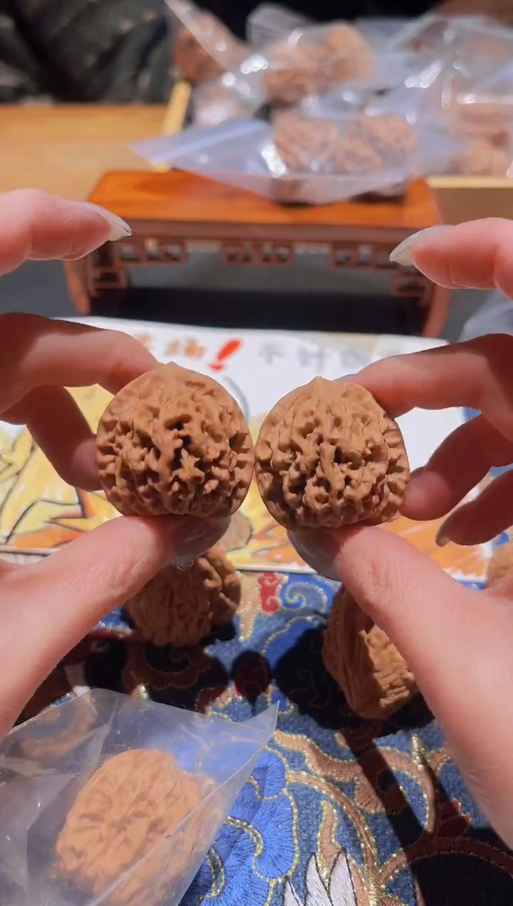 把件文玩核桃217秦闷