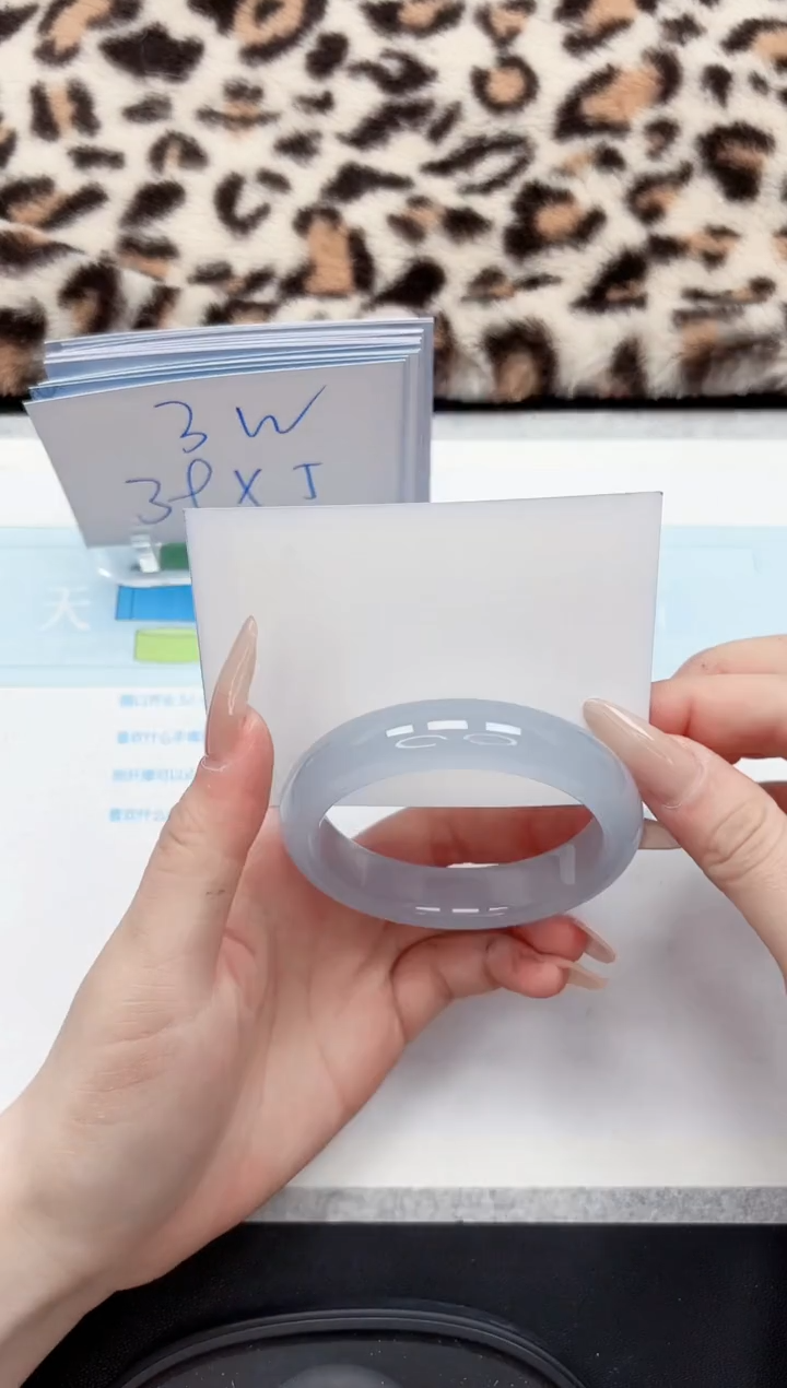 【闪购商品】石英质玉手镯未镶嵌282-54