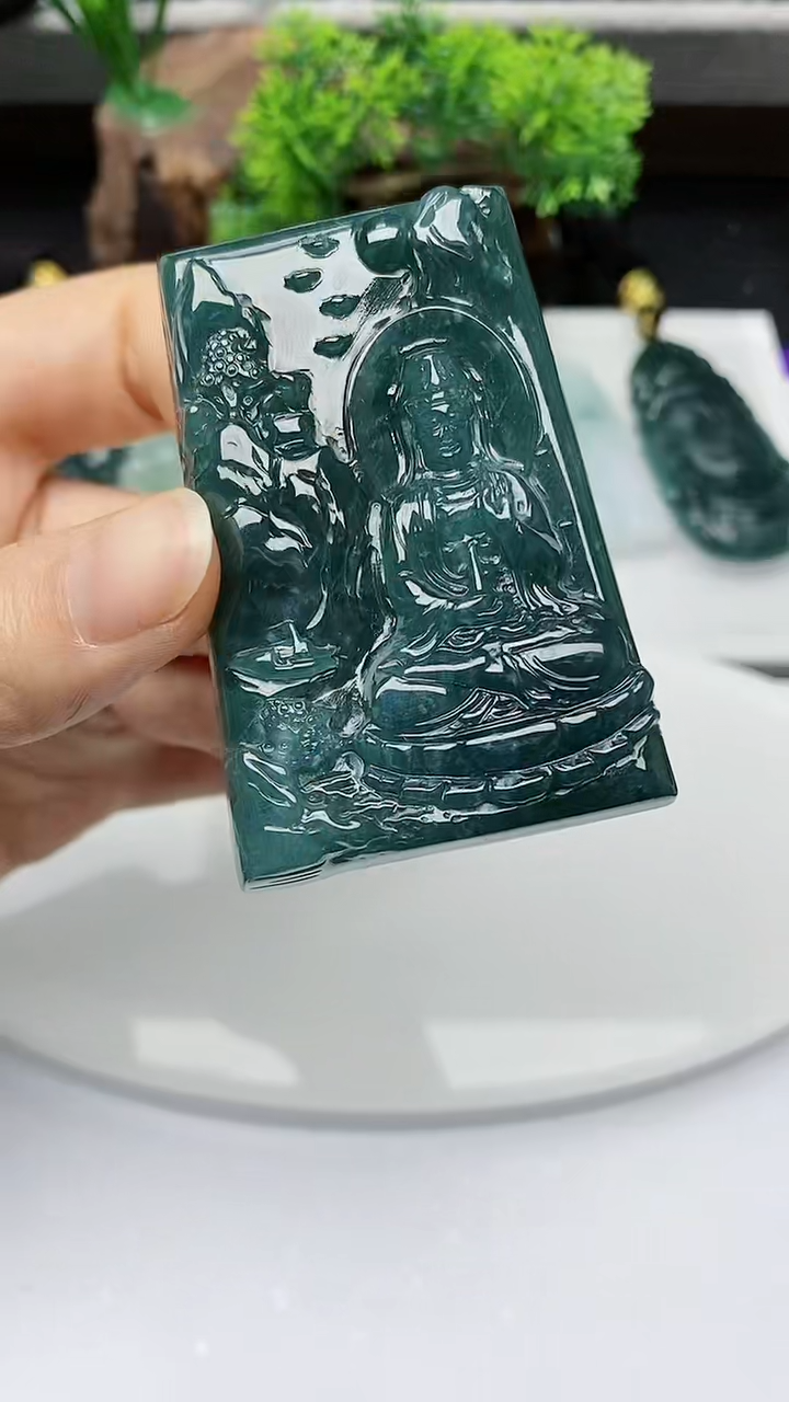 【闪购商品】翡翠颈饰未镶嵌