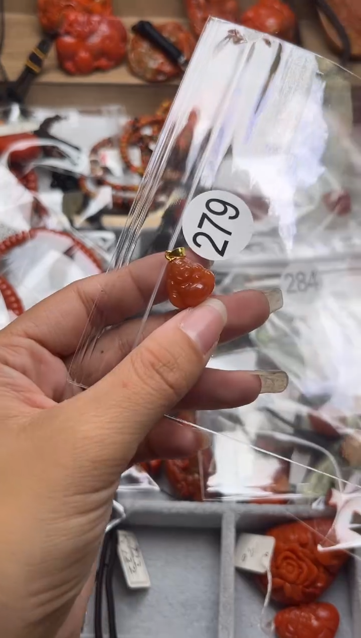 【闪购商品】南红玛瑙珠宝奇石未镶嵌279