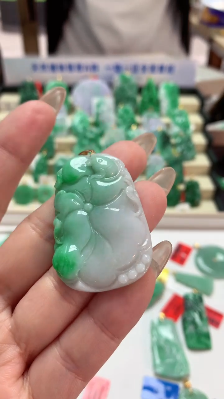 【闪购商品】翡翠吊坠(不含链)18K金镶嵌挂件