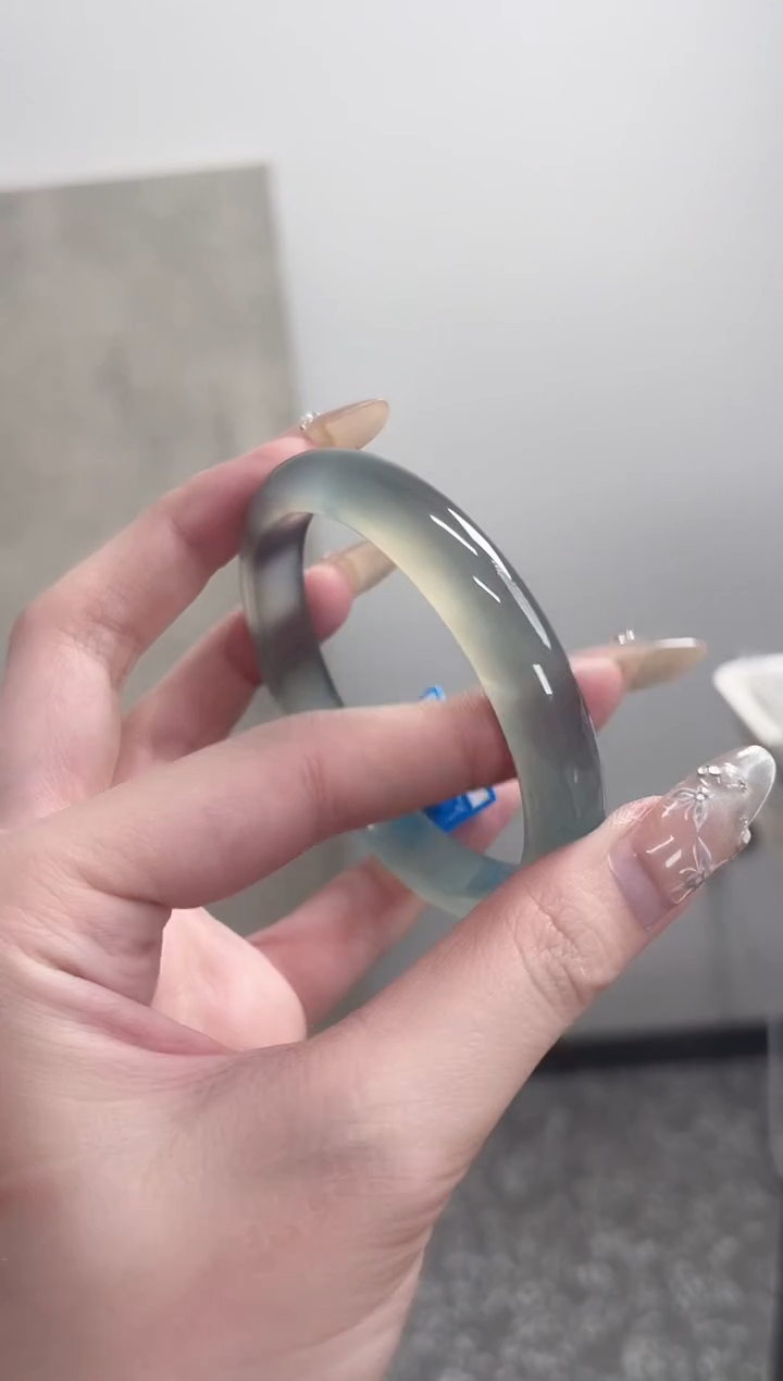 【闪购商品】玛瑙/玉髓手镯未镶嵌60圈