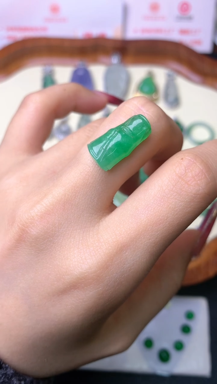 【闪购商品】定制翡翠未镶嵌裸石（镶嵌定制）