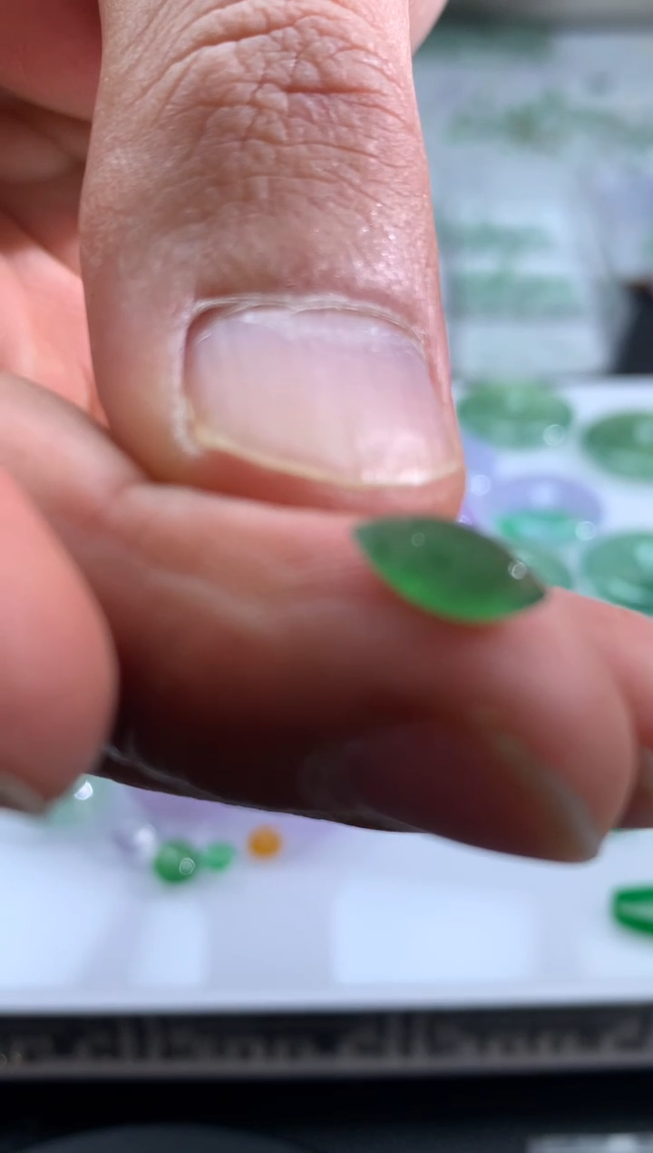 【闪购商品】定制翡翠未镶嵌翡翠