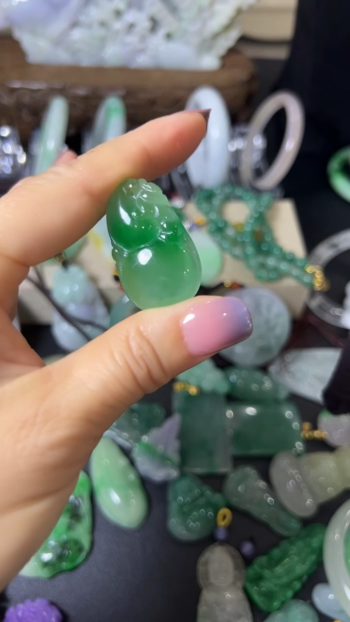颈饰未镶嵌翡翠葫芦