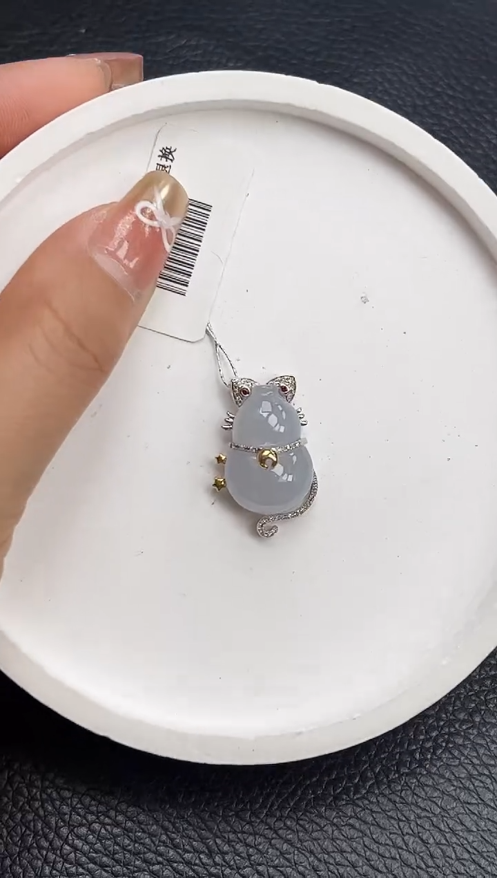 【闪购商品】翡翠颈饰18K金镶嵌YM538-1 猫猫吊坠