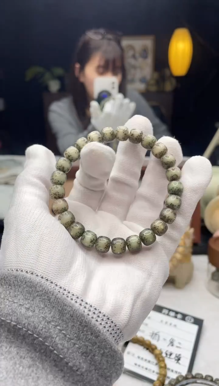 吊坠星月菩提B57 9X8单圈 D57