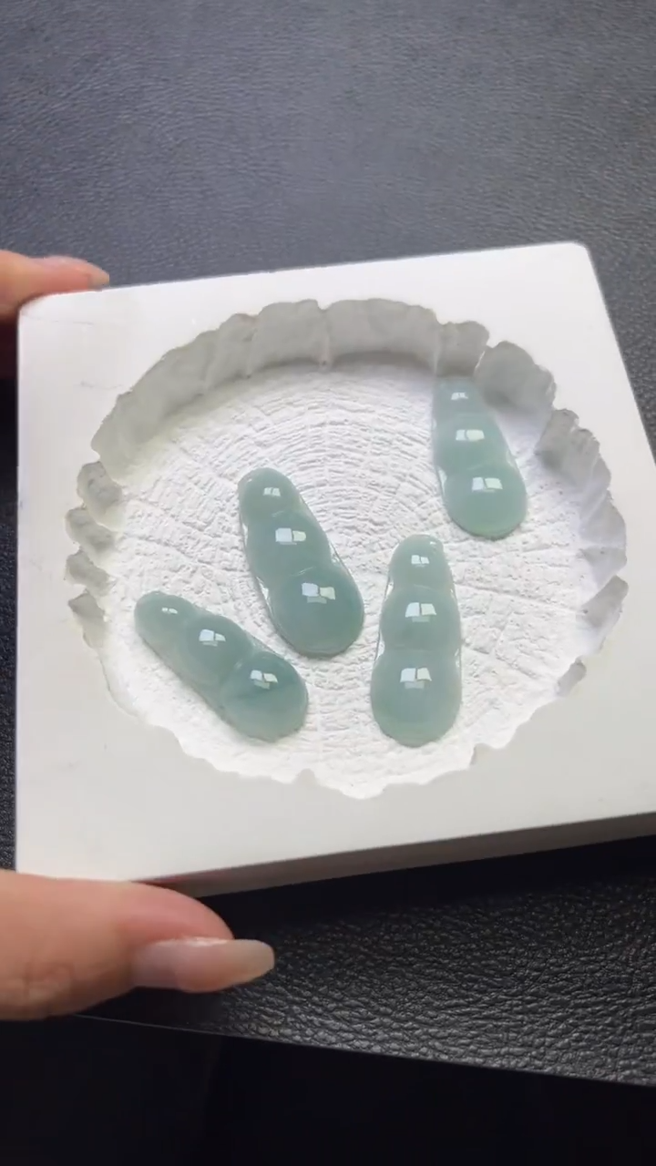 吊坠(不含链)未镶嵌翡翠豆子多样性发一