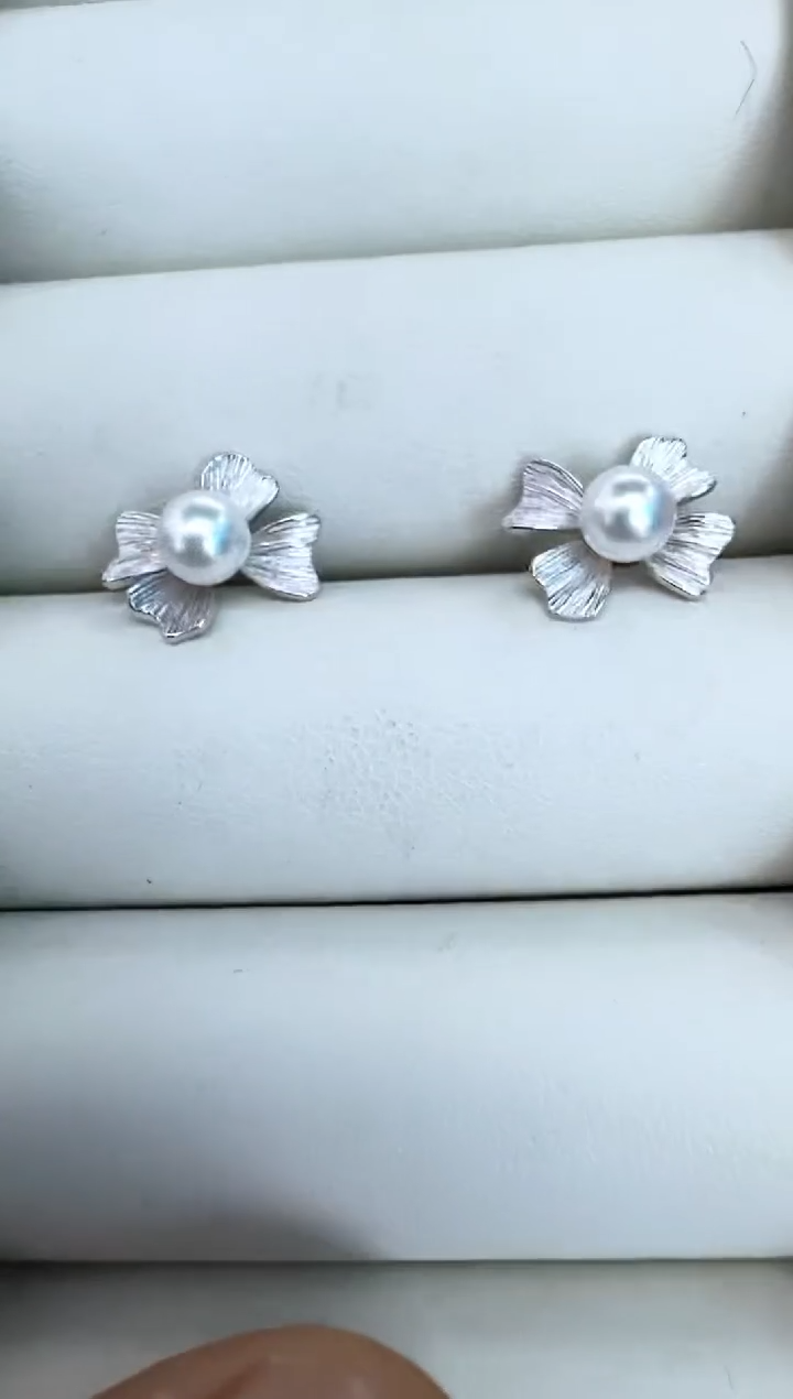 【闪购商品】海水珍珠耳饰银S925镶嵌耳钉