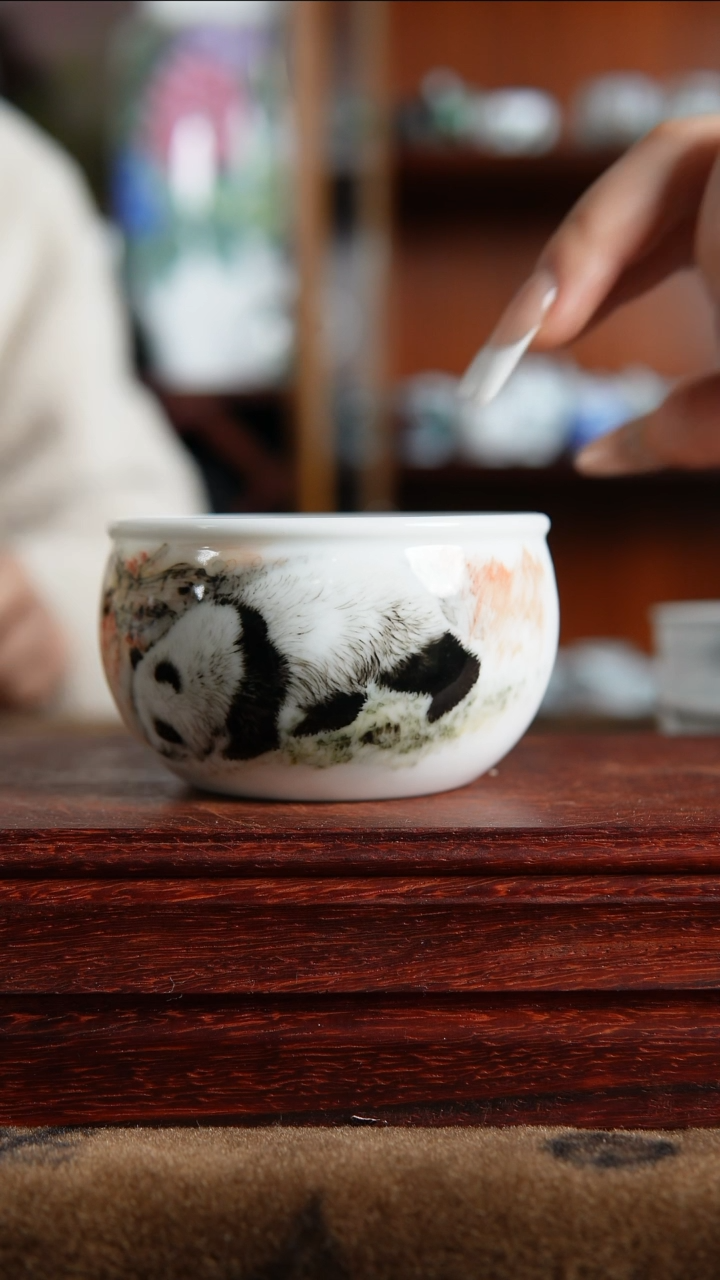 【闪购商品】其他釉下五彩玉泥熊猫