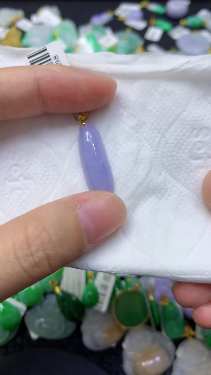 颈饰18K金镶嵌翡翠天然缅甸翡翠A货