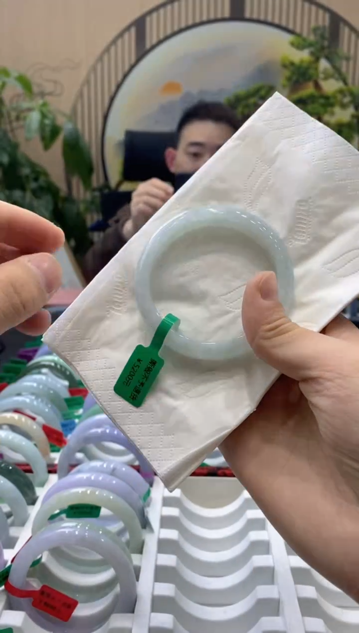 【闪购商品】翡翠手镯未镶嵌0000014128