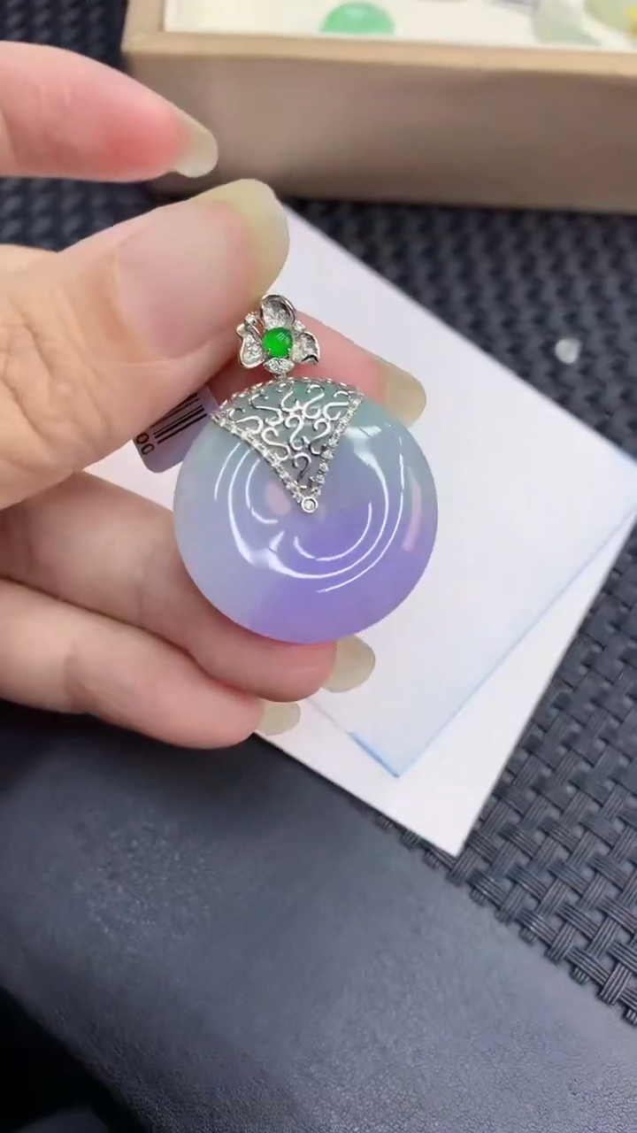 【闪购商品】翡翠颈饰18K金镶嵌            8