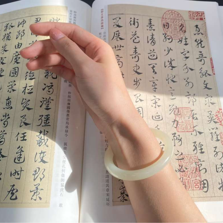 天然辰砂影子的重量美人镯羊脂晴水送妈妈女友礼物