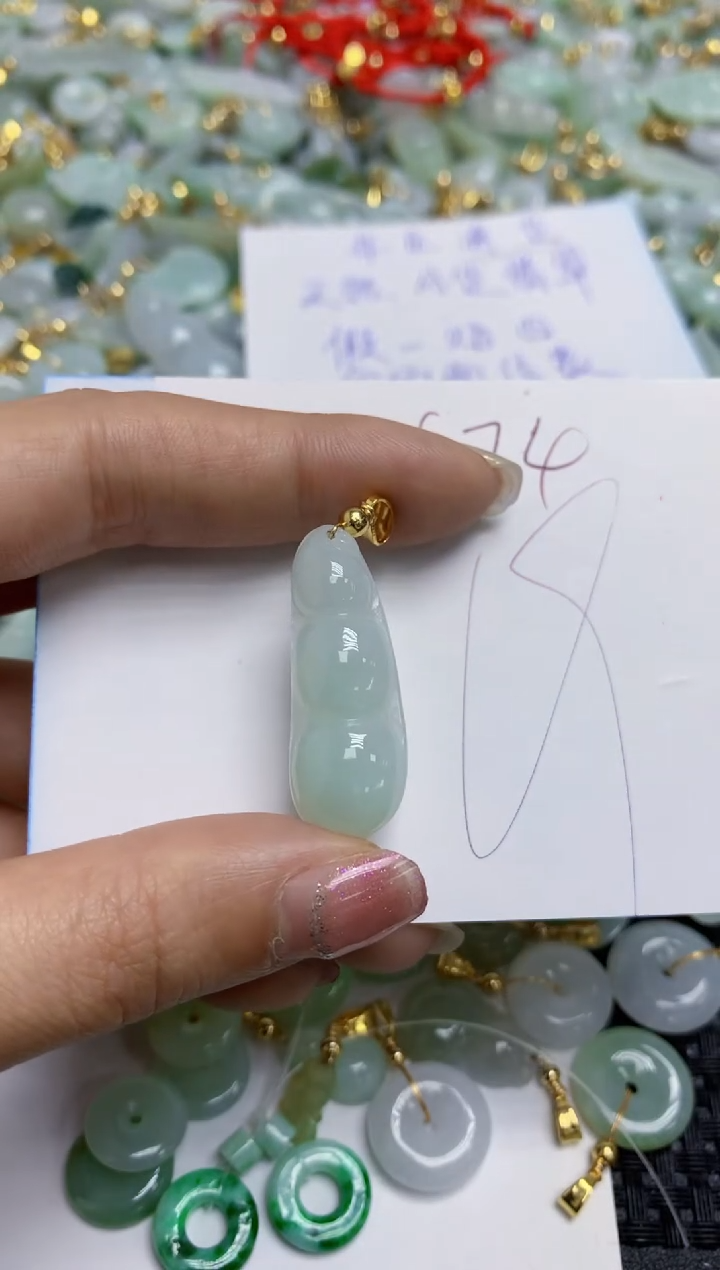 【闪购商品】翡翠颈饰合金天然翡翠A货