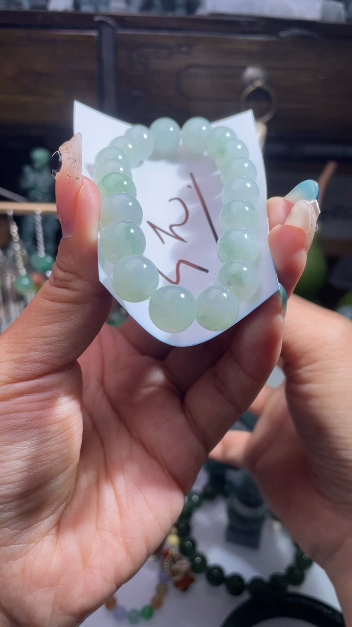未镶嵌手串翡翠鼻****太缅甸翡翠A货1