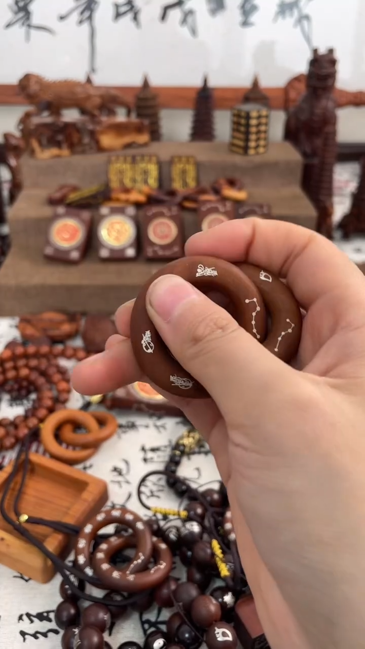 【闪购商品】木枣木镶银五岳五路小乾坤圈