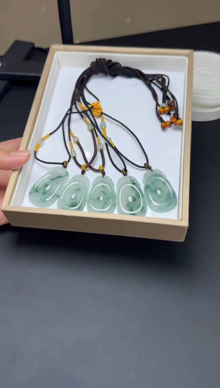 颈饰未镶嵌翡翠YM1327飘花福贝多样性发一件