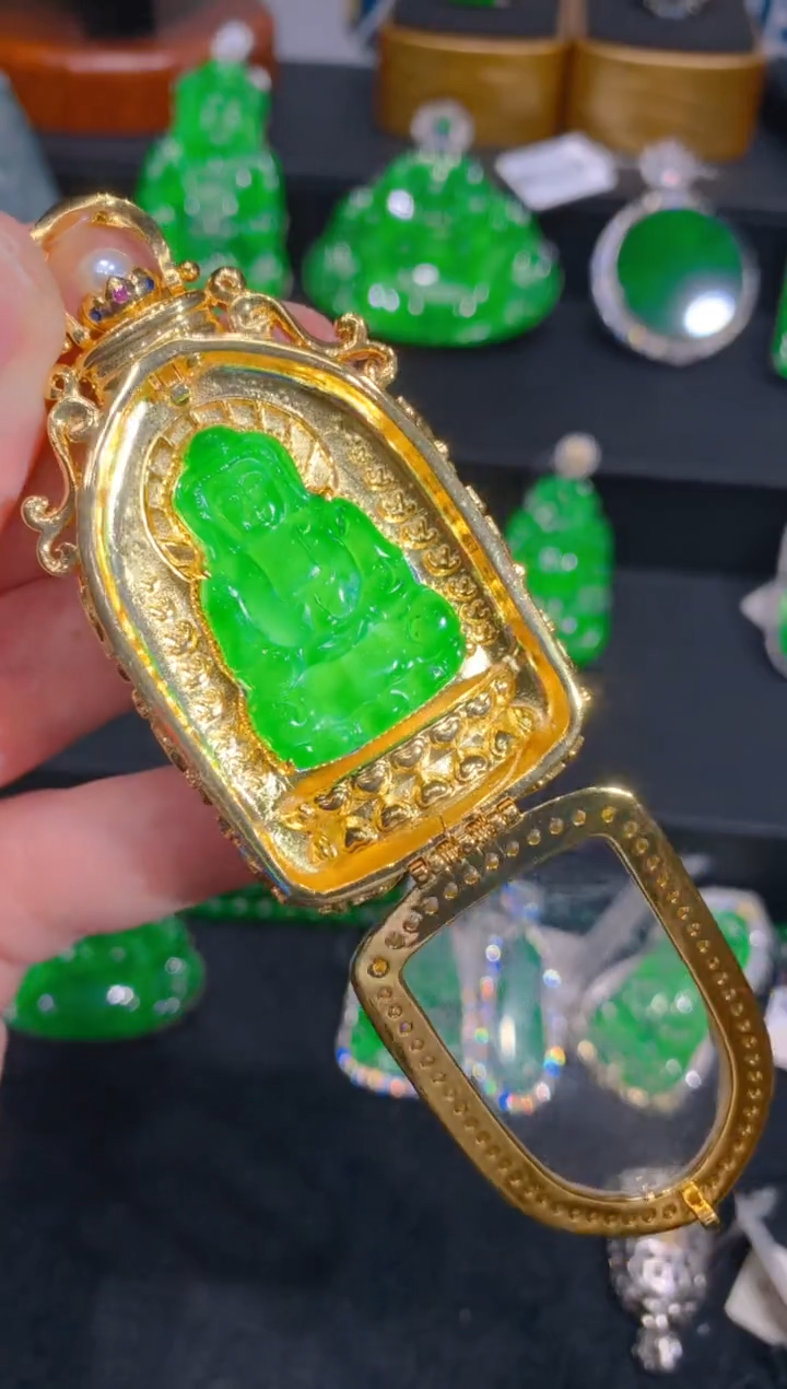 【闪购商品】翡翠颈饰未镶嵌一季