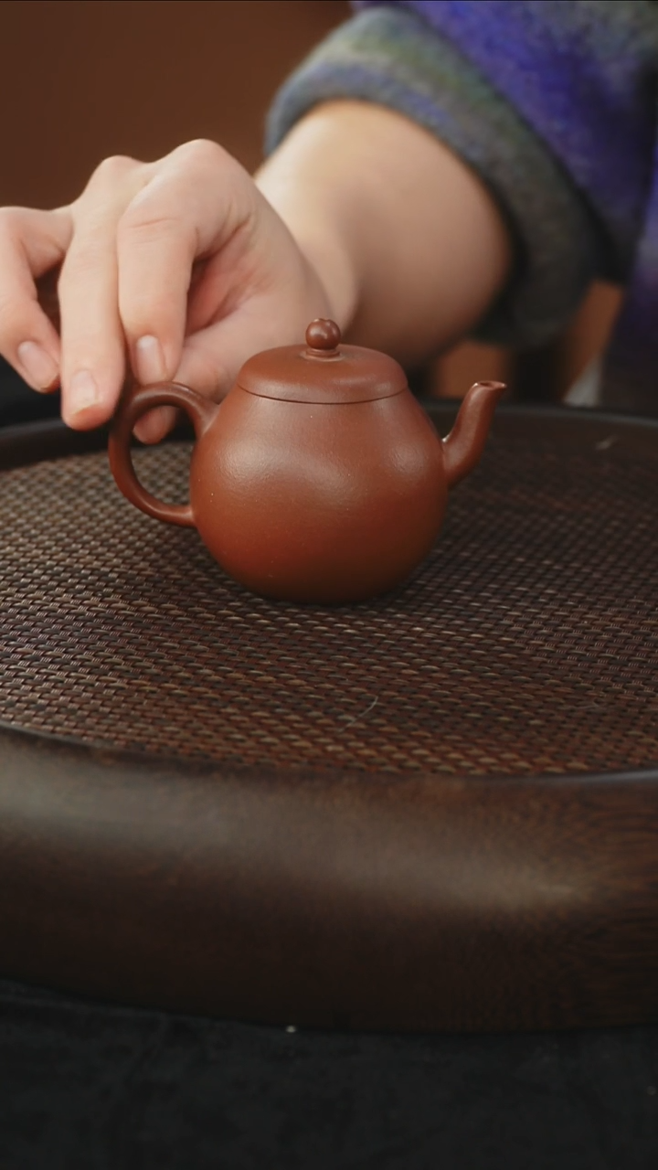 茶壶紫砂扁辰 朱泥