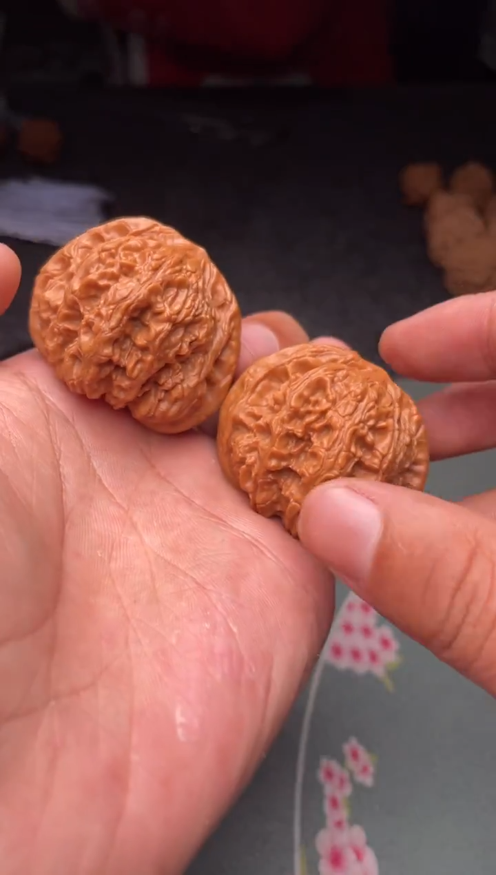 把件文玩核桃a183 龙洞玉     43尺