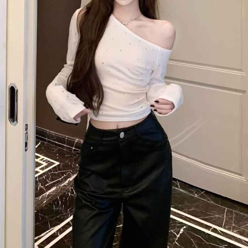 辣妹镶钻斜肩百搭长袖T恤女秋季设计感小众褶皱修身短款打底上衣 
