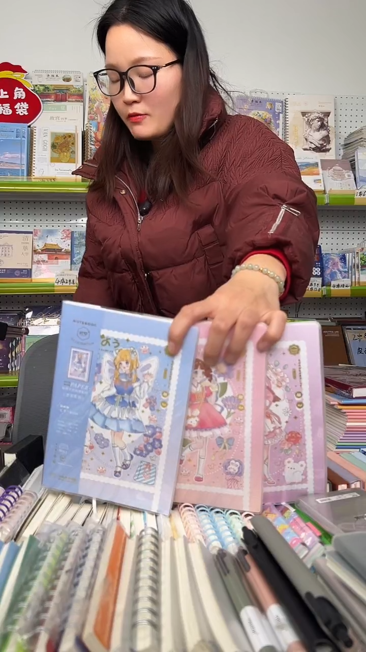 32k水晶胶套本68张【密恋花语】-随机封面5本