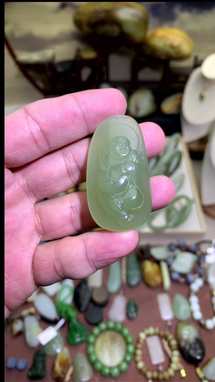 【闪购商品】和田玉颈饰未镶嵌湖水绿玻璃底佛
