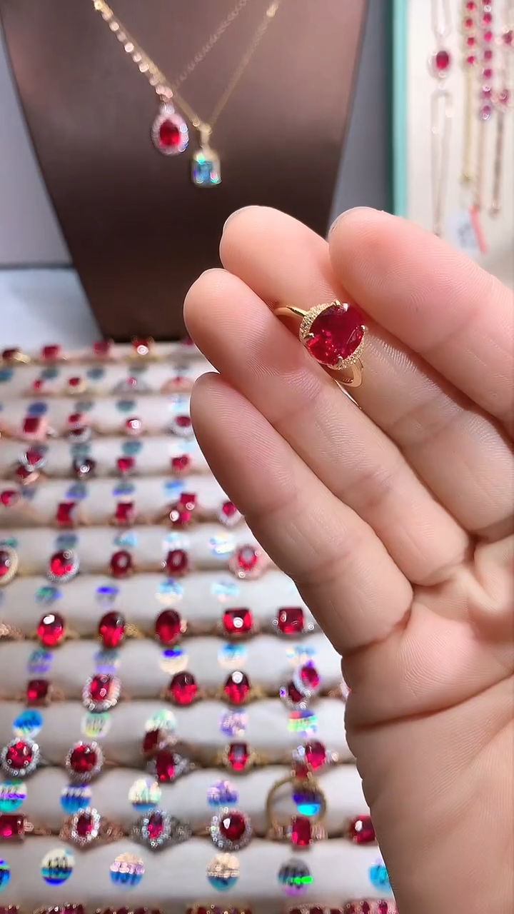 【闪购商品】红宝石戒指银S925镶嵌金色8.10