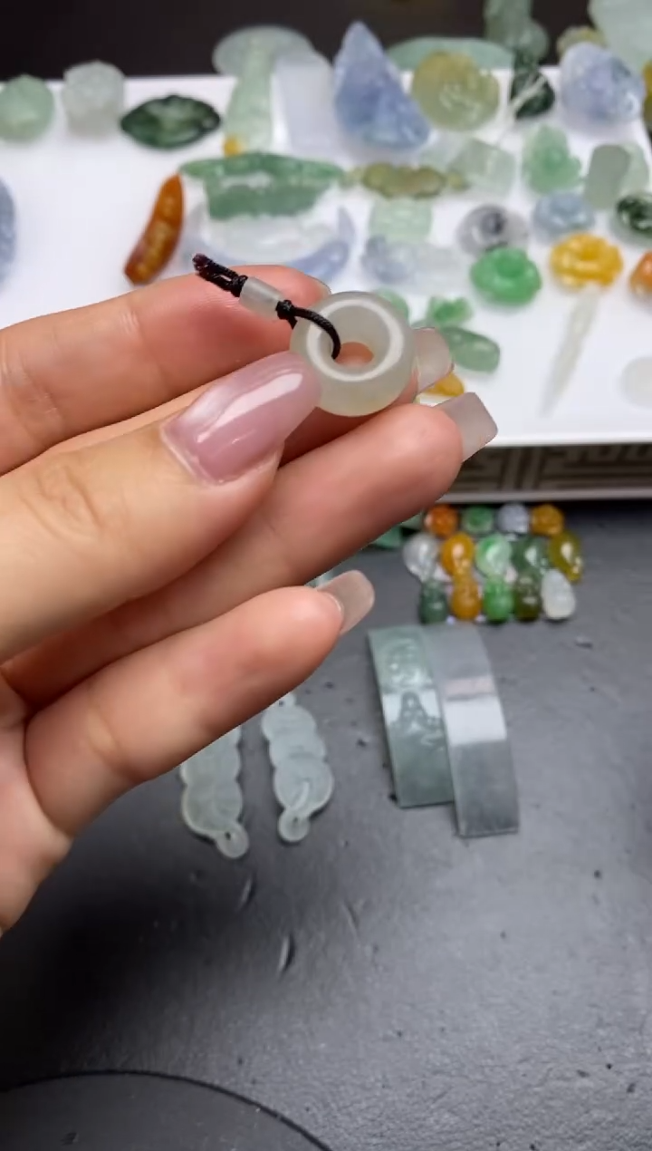 【闪购商品】定制翡翠未镶嵌翡翠毛货~