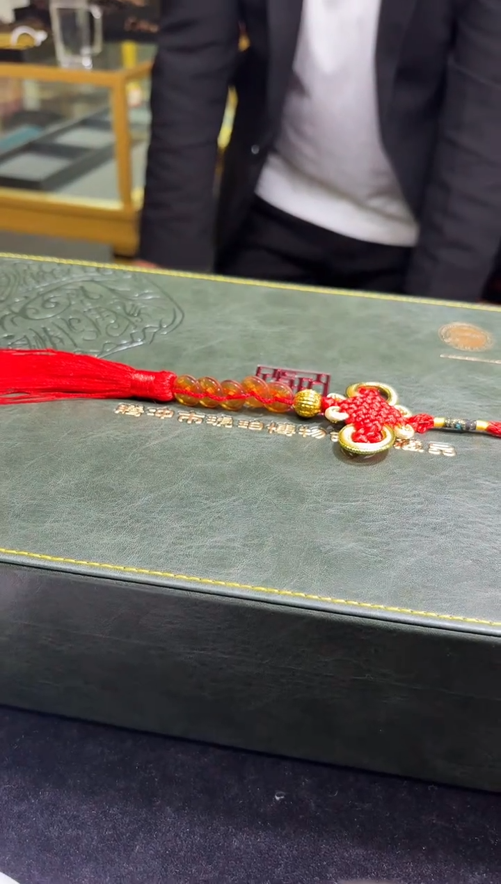 琥珀吊坠(赠链)未镶嵌琥珀套装2