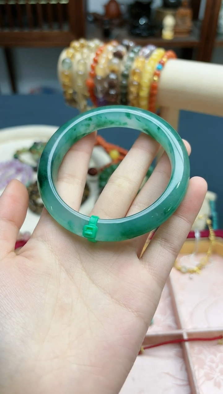 【闪购商品】石英质玉手镯未镶嵌独龙玉60+#手镯*1 YD