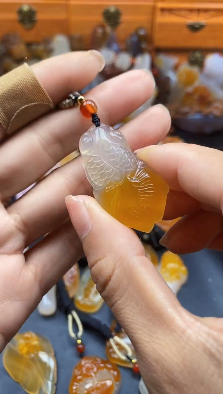 未镶嵌1玛瑙/玉髓荣*ll