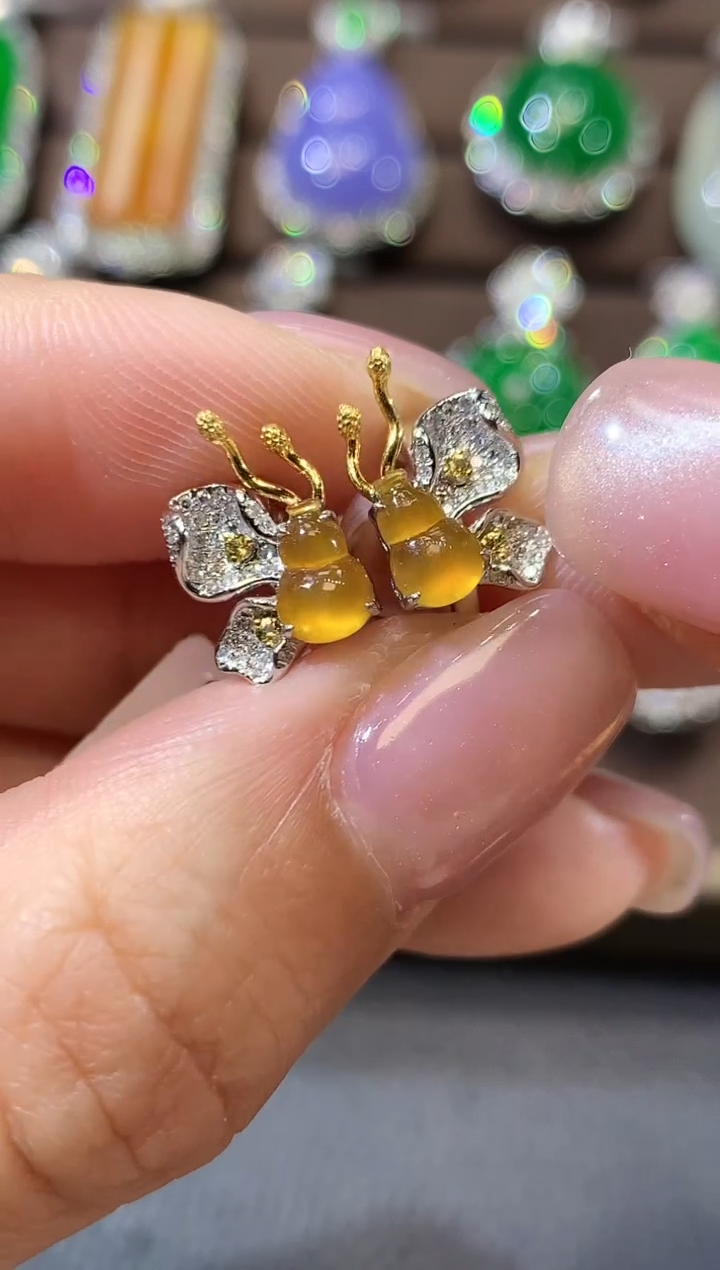 【闪购商品】翡翠耳饰18K金镶嵌D3一对