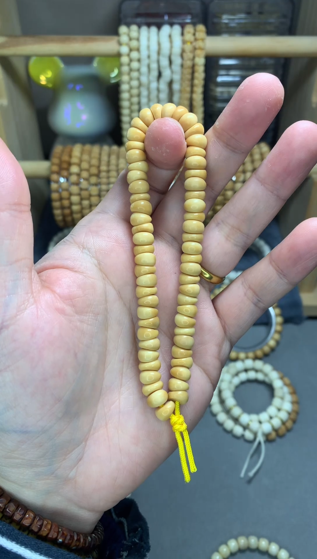 【闪购商品】白玉菩提手串白玉菩提老料雕刻蒜瓣大肠卡8手持