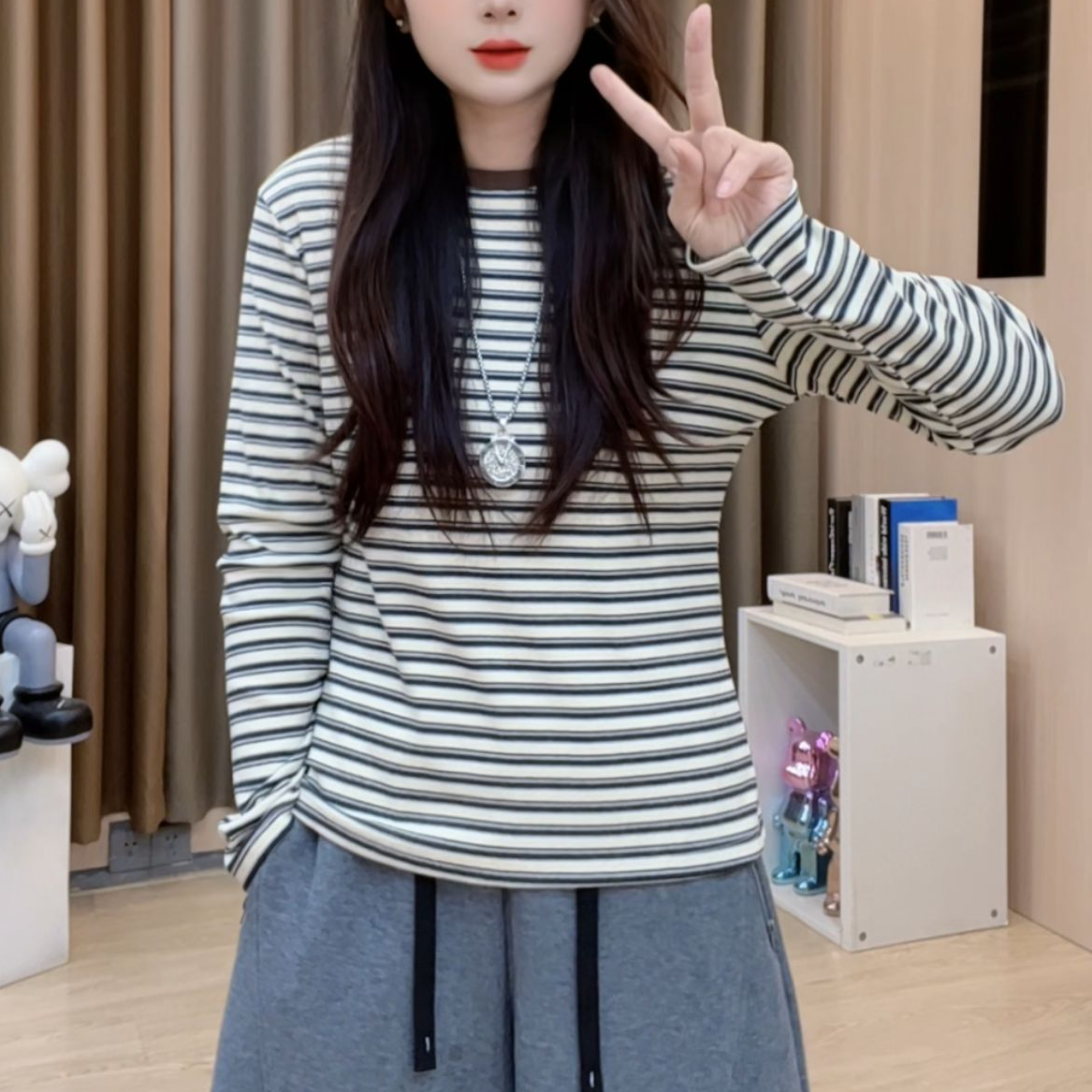 2025冬季新款韩版女装宽松简约保暖套头长袖条纹打底衫女B365
